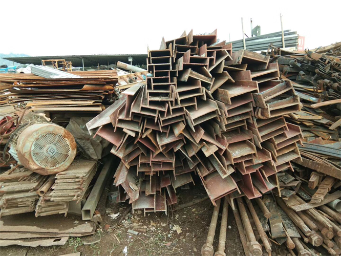 建筑钢材最新价格及动态分析概览