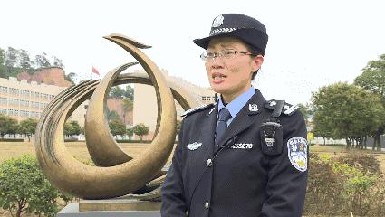 警花相伴，蜕变之路与自信成就感的绽放