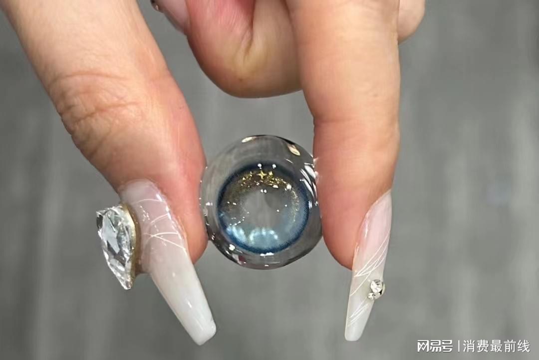 最新美瞳奇幻之旅，小巷宝藏的探索