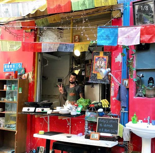 台风最新预报与小巷深处的特色小店探秘揭秘