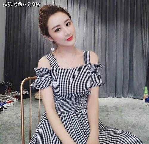 女明星紧身衣背后的时尚秘境，秘密小巷的探秘之旅
