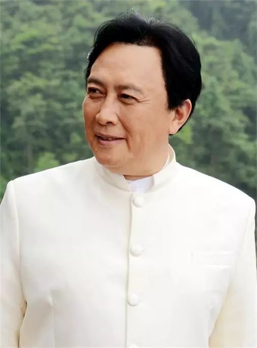唐国强最新电视剧聚焦，家的温馨与友情的深度之旅